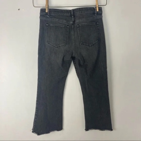 Abercrombie and Fitch High Rise Cropped Flare Jeans Size 30 Off Black - Picture 8 of 8